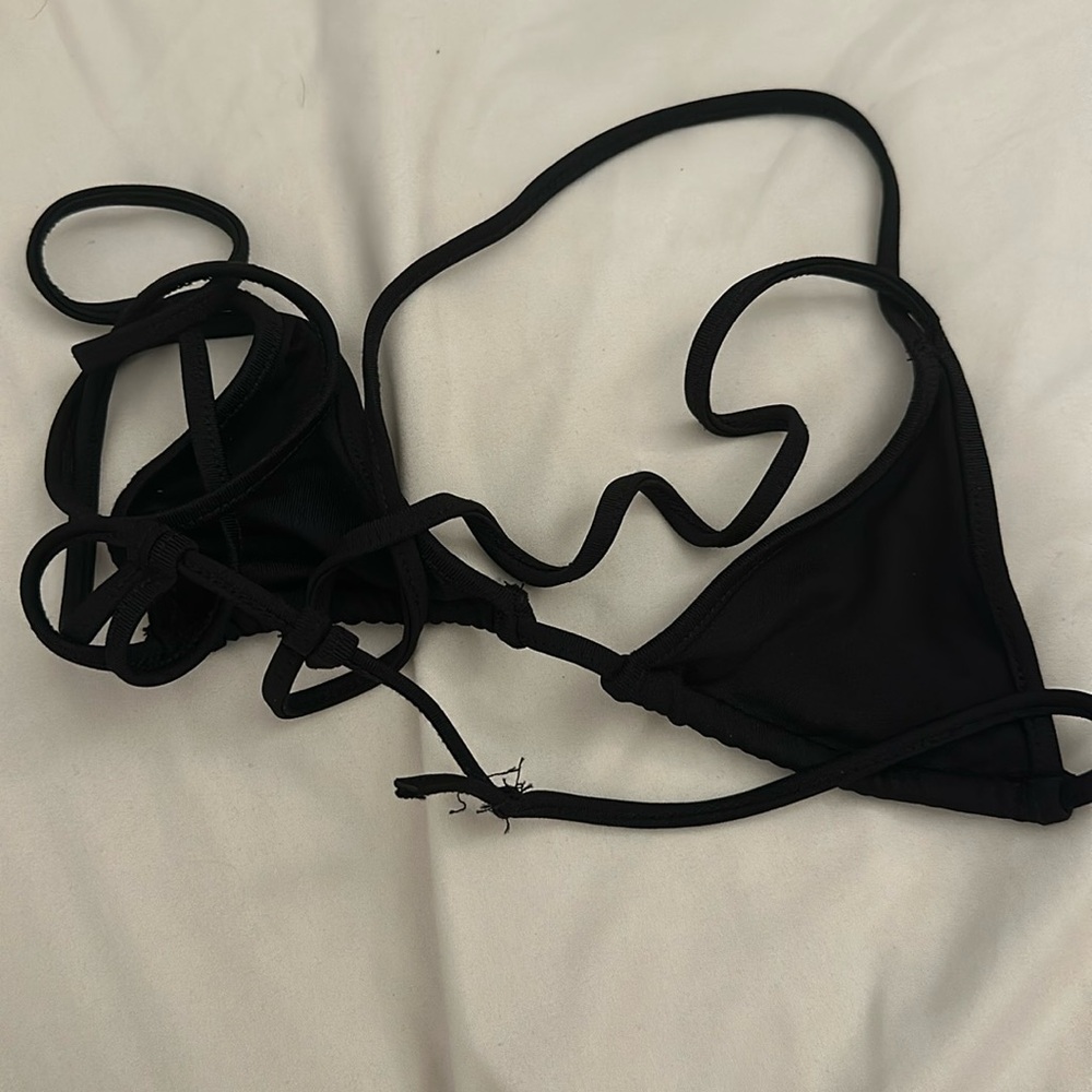 Minimale Animale strappy bikini top